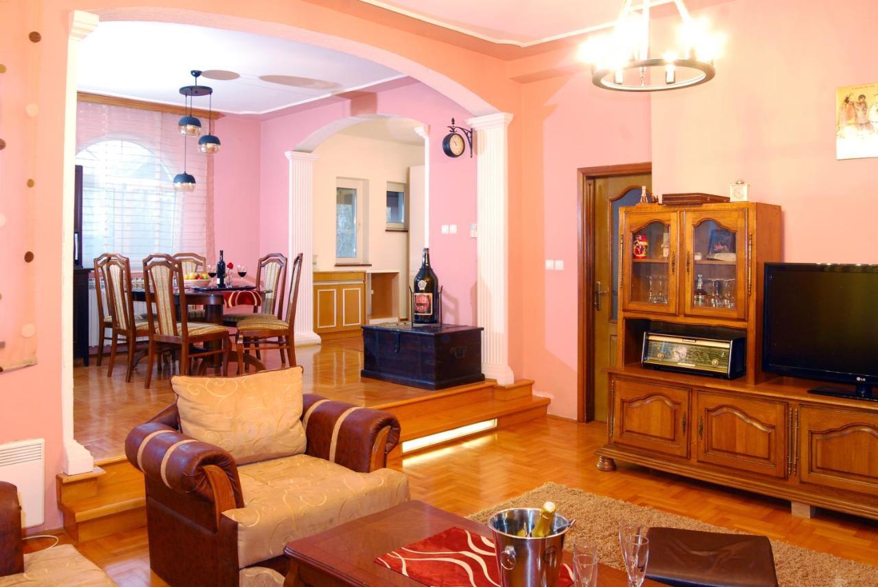 Villa Katarina With Pool Banja Luka Exterior foto