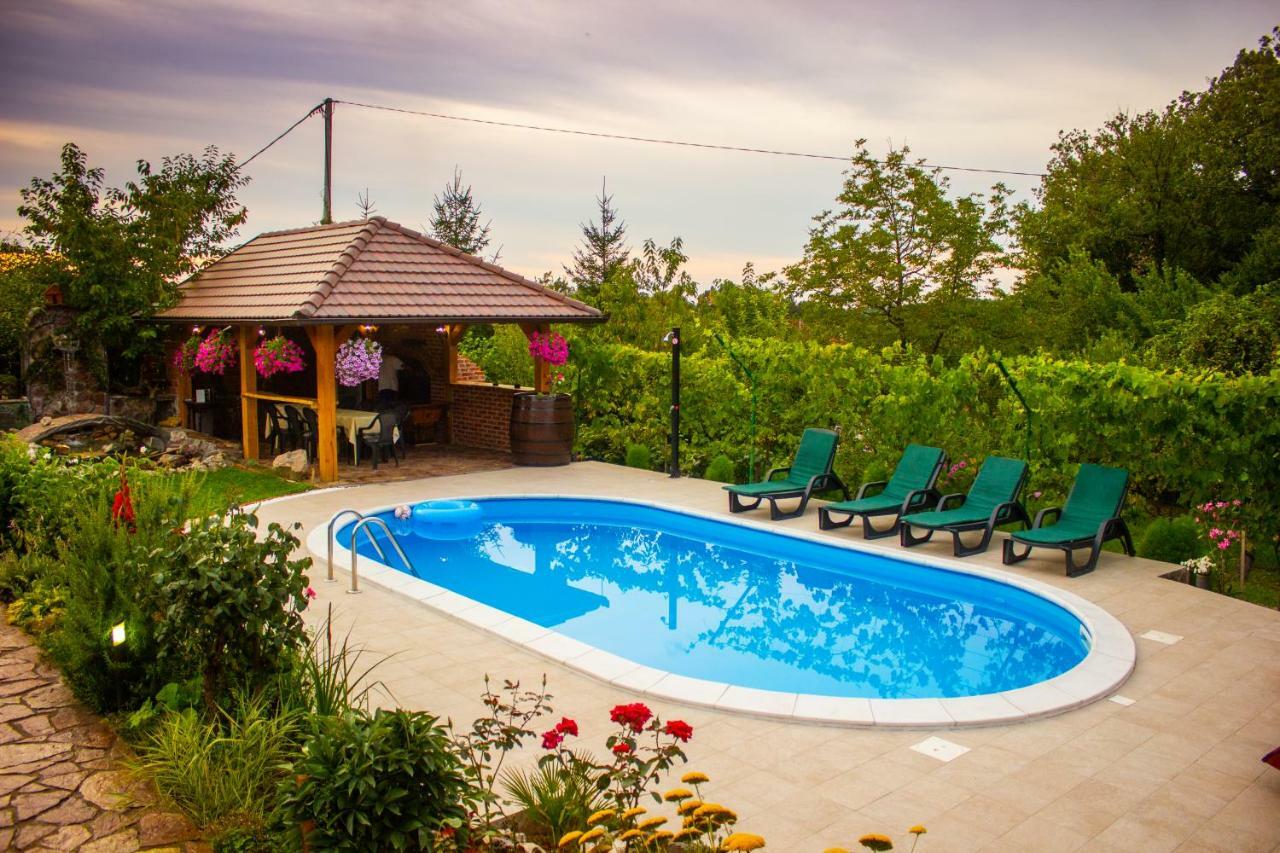 Villa Katarina With Pool Banja Luka Exterior foto